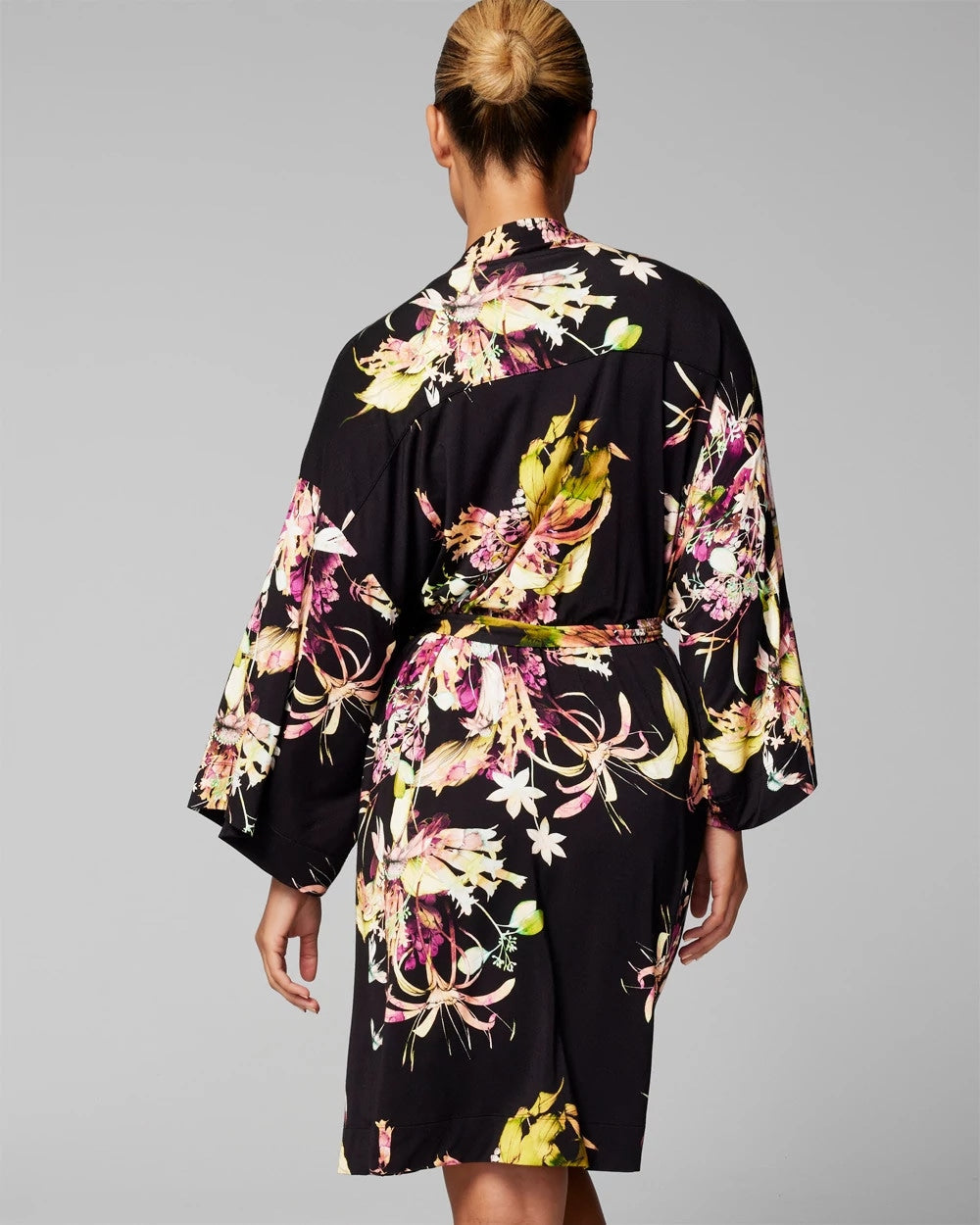Short Robe